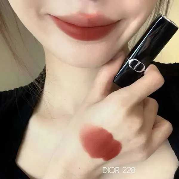 Set Son Dior Rouge Dior Lipstick Velvet Finish Màu 999 Đỏ Tươi + 720 Hồng Khô + 217 Hồng San Hô + 228 Đỏ Nâu + 188 Cam Đất