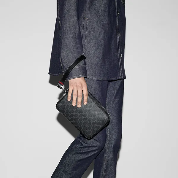 Túi Cầm Tay Nam Gucci Black Small Pouch Màu Đen