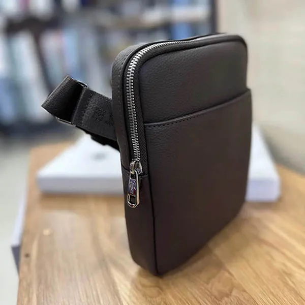 Túi Đeo Chéo Nam Lacoste NH2840GL 047 Bag Màu Nâu Đen