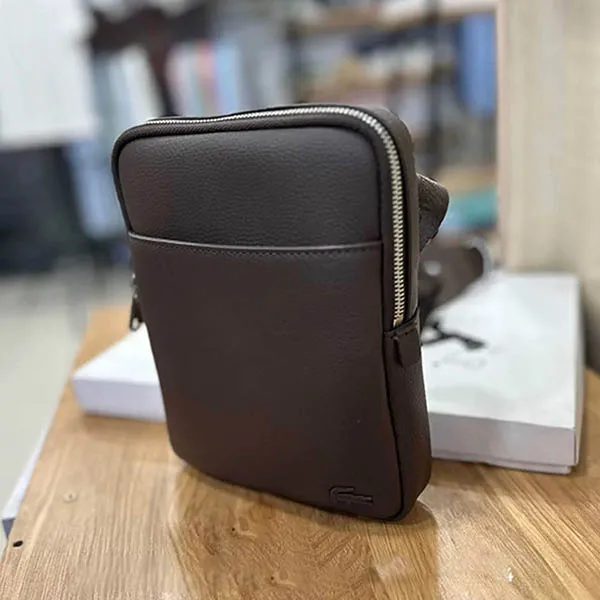 Túi Đeo Chéo Nam Lacoste NH2840GL 047 Bag Màu Nâu Đen