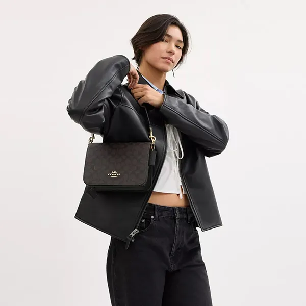 Túi Đeo Vai Nữ Coach Quinn Bag In Signature Canvas CZ770 Màu Nâu Đen