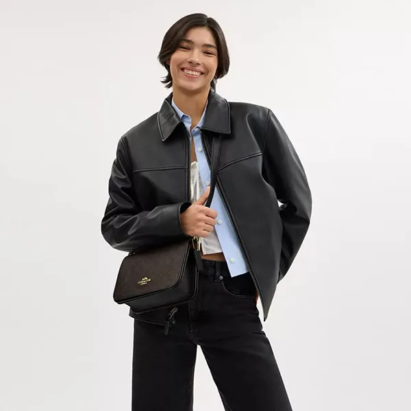 Túi Đeo Vai Nữ Coach Quinn Bag In Signature Canvas CZ770 Màu Nâu Đen