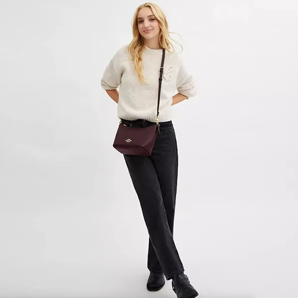Túi Đeo Vai Nữ Coach Zip Top Shoulder Bag In Leather In Merlot CW390 Màu Đỏ Đô