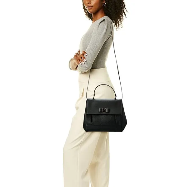 Túi Đeo Vai Nữ Salvatore Ferragamo Women's Vara Bow Pebbled Leather Shoulder Bag Màu Đen