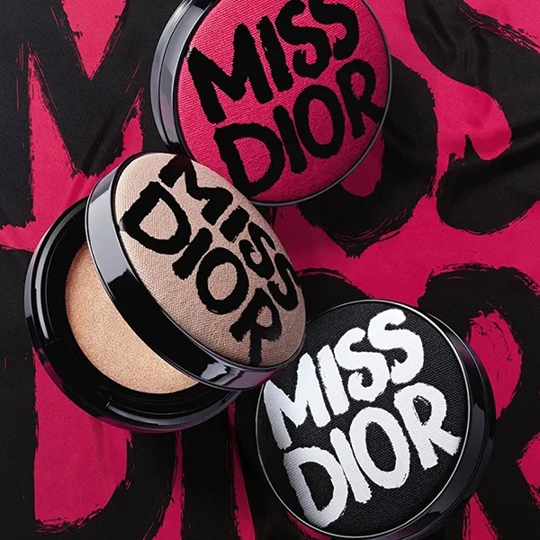 Vỏ Hộp Phấn Nước Dior Forever Cushion Case Couture Compact Màu Đen