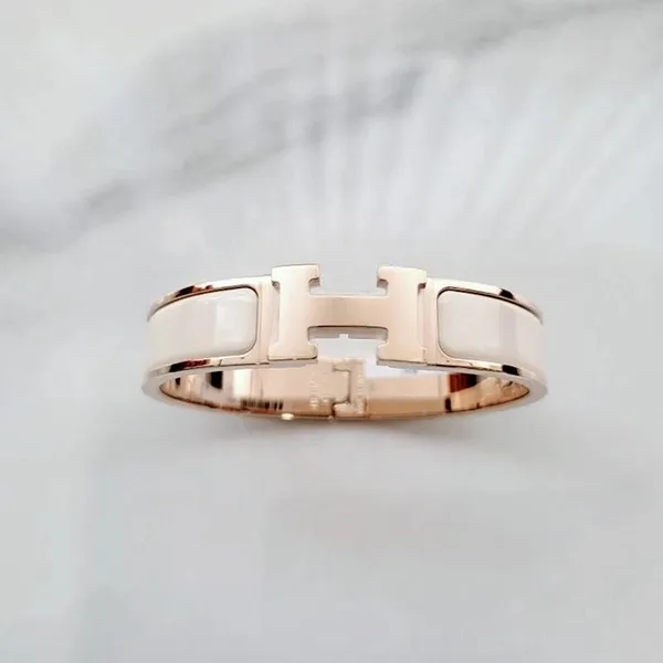 Vòng Đeo Tay Nữ Hermès H Blanc Bangle Bracelet Cream Rose Gold H700001FO85PM 67089306 Màu Vàng