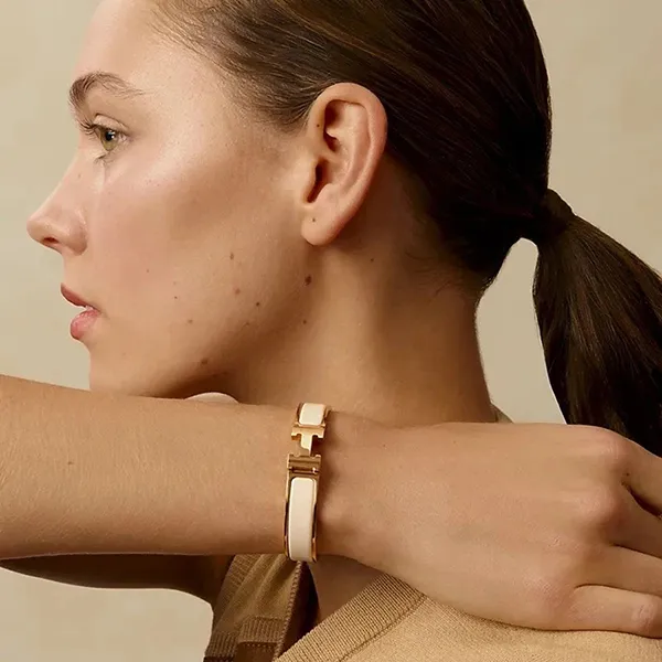 Vòng Đeo Tay Nữ Hermès H Blanc Bangle Bracelet Cream Rose Gold H700001FO85PM 67089306 Màu Vàng