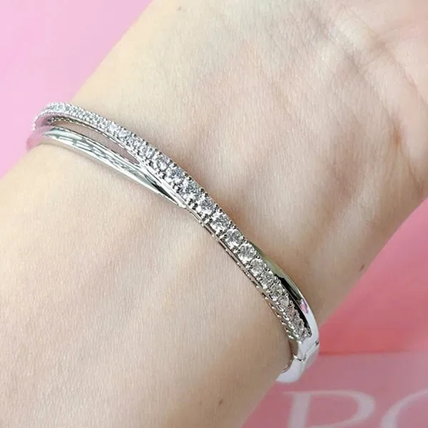 Vòng Đeo Tay Nữ Swarovski Hyperbola Bangle Round Cut White Rhodium Plated 5572725 Màu Trắng Bạc