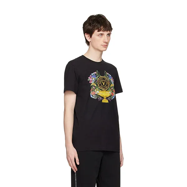 Áo Phông Nam Versace V-Emblem Garden T-Shirt 74GAHF01 CJ00F 899 Màu Đen Size XS