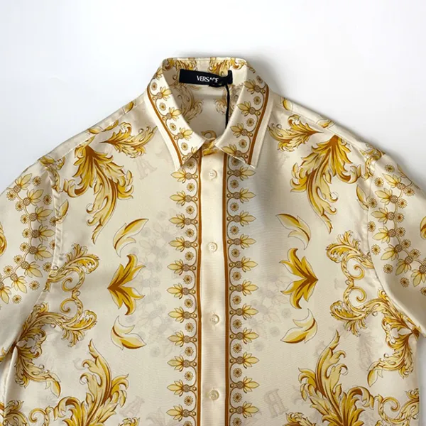 Áo Sơ Mi Nam Versace Barocco Print Short Sleeve In White/Gold 1010103 1A15626 5K580 Màu Kem Size 46