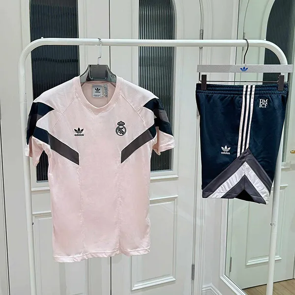 Bộ Thể Thao Nam Adidas Real Madrid Originals Trefoil Màu Hồng/Đen Size S