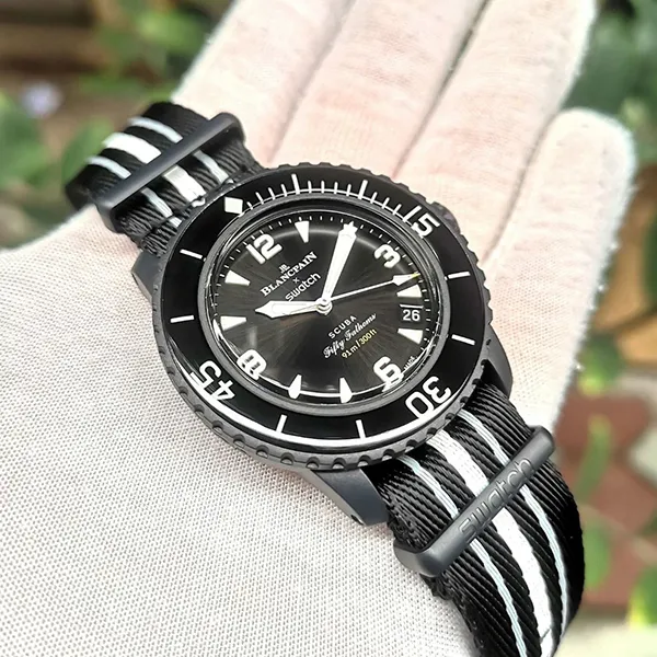 Đồng Hồ Nam Blancpain x Swatch Ocean Of Storms SO35B400 Màu Đen