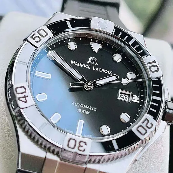 Đồng Hồ Nam Maurice Lacroix Aikon AI6058 SS001 330 1 Black Dial Màu Đen
