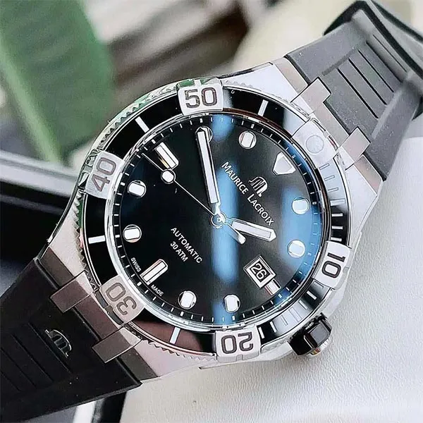 Đồng Hồ Nam Maurice Lacroix Aikon AI6058 SS001 330 1 Black Dial Màu Đen