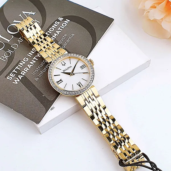 Đồng Hồ Nữ Bulova 98X122 Quartz White Dial Swarovski Gold Case & Stainless Steel For Lady Màu Vàng