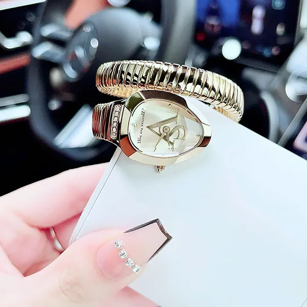 Đồng Hồ Nữ Christian Van Sant Women's Naga Gold Dial Watch - CV0874 Màu Vàng (Tặng Kèm Vòng Tay)
