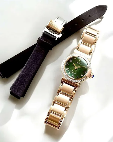 Đồng Hồ Nữ Citizen EM1123-62X Eco Drive Size 26 L May Bells Mini Green Màu Xanh Vàng