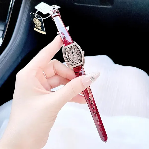 Đồng Hồ Nữ Kemil Sapphire 28mm Màu Đỏ