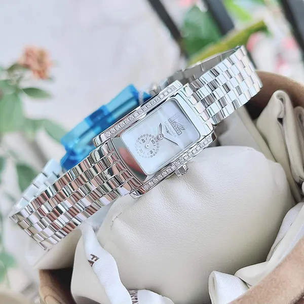 Đồng Hồ Nữ Longines Quartz Dolce Vita Watch L5.155.0.85.6 Màu Bạc