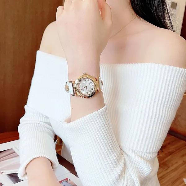 Đồng Hồ Nữ Versace Quartz P5Q80D001 S001 Vanity Calfskin Silver Dial Màu Trắng Vàng