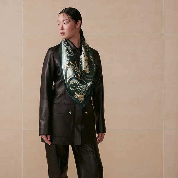 Khăn Nữ Hermès Stately Wheels scarf 90 H004163S 05 Màu Xanh