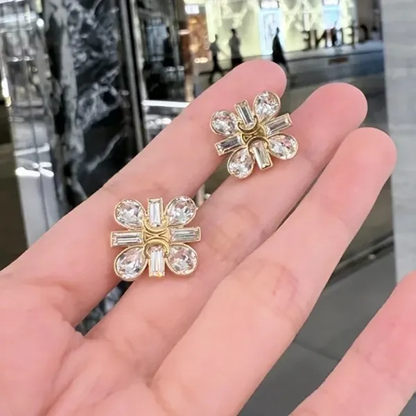 Khuyên Tai Nữ Celine 121304718 Màu Vàng