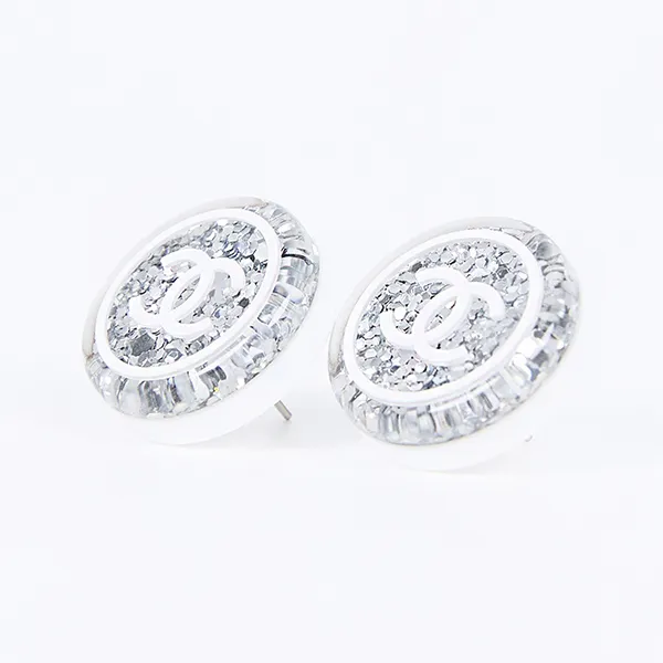Khuyên Tai Nữ Chanel D25C Silver Sequined White Round Earrings Màu Trắng