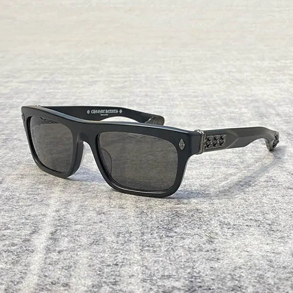 Kính Mát Chrome Hearts Sluss Bussin II Matte Black Màu Đen