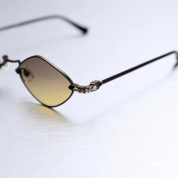 Kính Mát Nam Chrome Hearts Diamond Dog Sand Classic Brown Sunglasses Màu Nâu