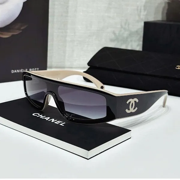 Kính Mát Unisex Chanel 0CH6057 C534S6 Màu Đen Be