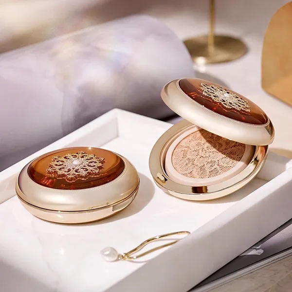 Phấn Nước The History Of Whoo Essence Cushion SPF50+/PA+++ 30g (Tặng Kèm Lõi Và Cọ) Tone 21