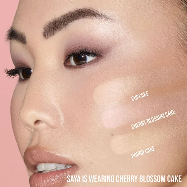 Phấn Phủ Dạng Nén Huda Beauty Easy Bake And Snatch Cherry Blossom Cake 8.5g (Kèm Bông Mút)