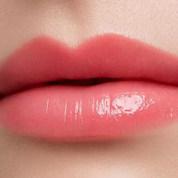 Son Dưỡng Clé De Peau Lip Glorifier 02 Red Màu Đỏ