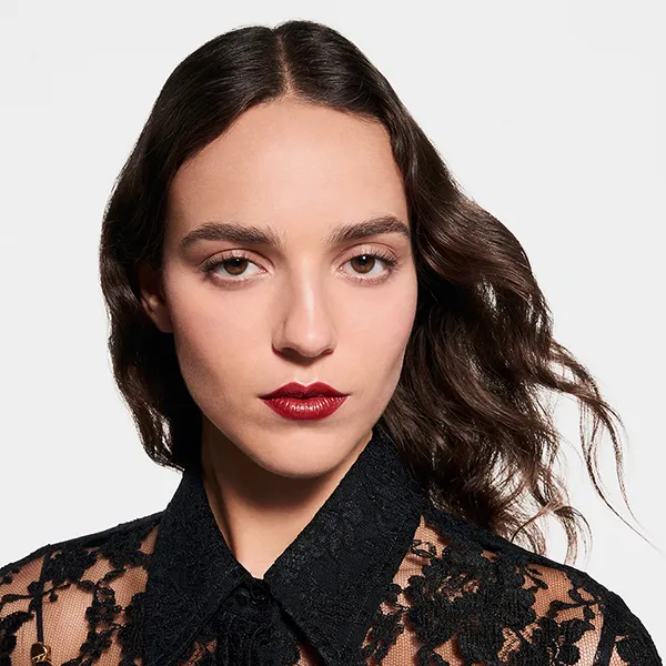 Son Louis Vuitton LV Rouge - Satin Lipstick 506 Unreachable Màu Đỏ Ruby