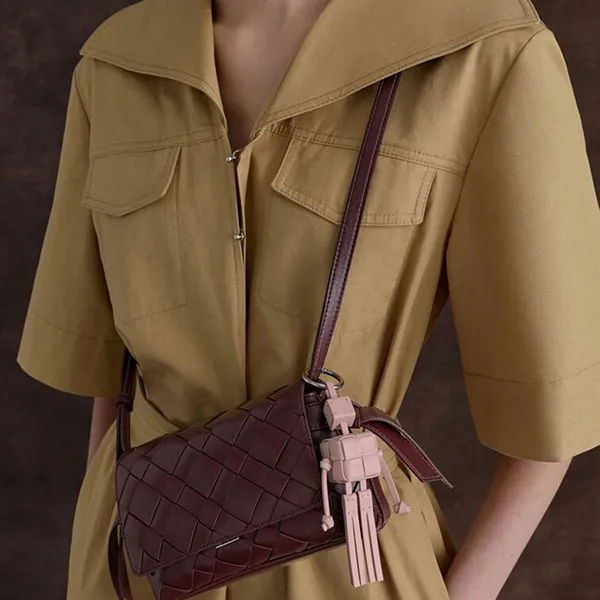 Túi Đeo Chéo Nữ Charles & Keith CNK Ivette Recycled Suede Woven Crossbody Bag Wineberry Red CK2-80151564-1 Màu Đỏ Mận