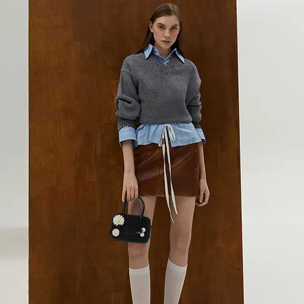 Túi Đeo Chéo Nữ Charles & Keith Perline Boxy Top Handle Bag With Floral Appliques CK2-30782297-A Màu Đen