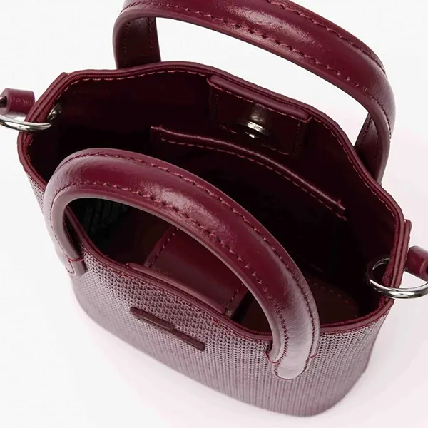 Túi Đeo Chéo Nữ Lacoste Chantaco Classics Leather Tote Mini NF4333KL M36 Màu Đỏ