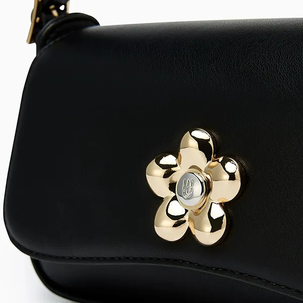 Túi Đeo Vai Nữ Lyn Dakota Shoulder Bag Black LL25FBT622 Màu Đen