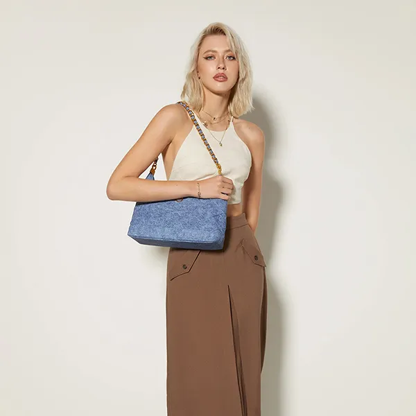 Túi Đeo Vai Nữ Lyn Jaylen M Shoulder Bag LL25FBF009 Màu Xanh Denim