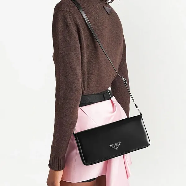 Túi Đeo Vai Nữ Prada Fam Black Màu Đen