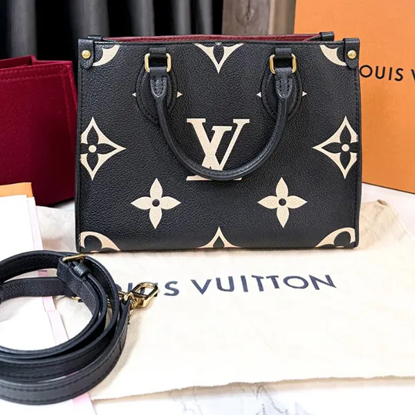 Túi Xách Nữ Louis Vuitton LV Black & Beige Bicolor Monogram Empreinte Onthego PM Màu Đen Họa Tiết