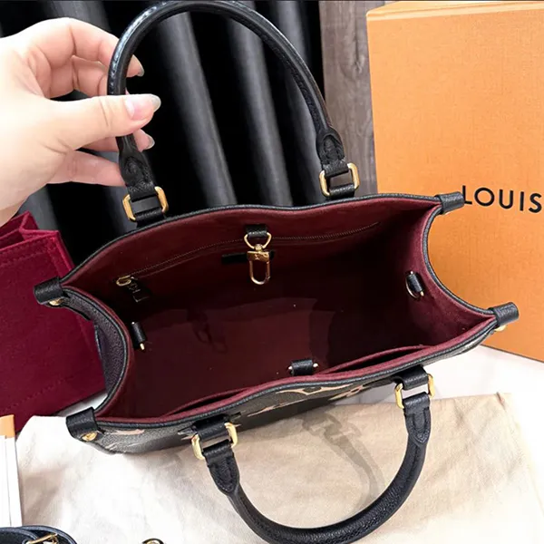 Túi Xách Nữ Louis Vuitton LV Black & Beige Bicolor Monogram Empreinte Onthego PM Màu Đen Họa Tiết