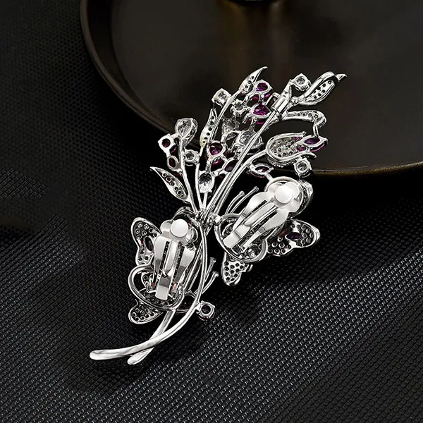 Cài Áo Nữ Meri Butterfly Flutter BR902 Màu Hồng/Trắng