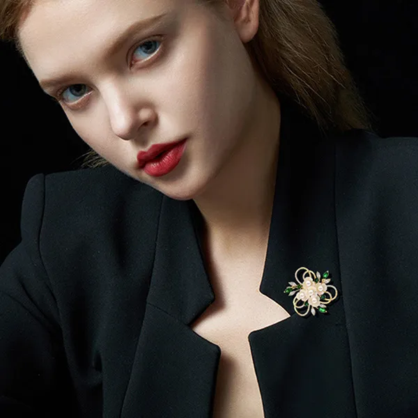 Cài Áo Nữ Meri Pearl Bouquet BR903 Màu Vàng/Trắng