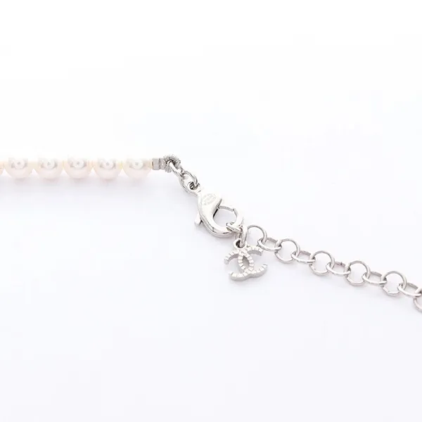 Dây Chuyền Nữ Chanel Mark Ribbon Necklace Màu Trắng