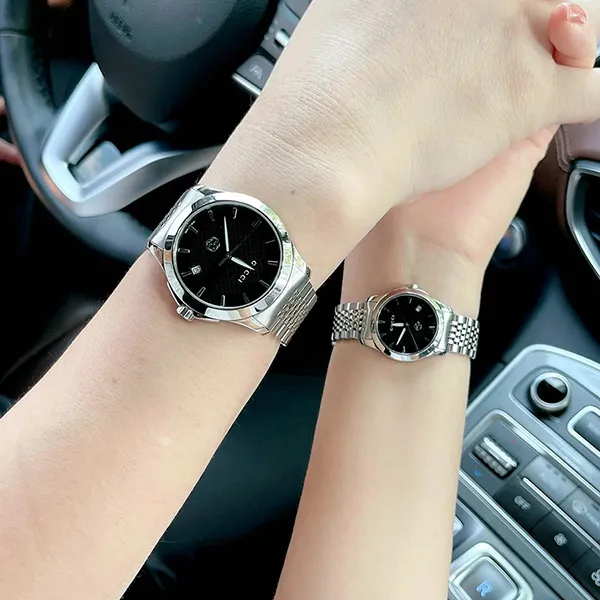 Đồng Hồ Đôi Gucci G-Timeless YA1264106 & YA1265006 Màu Đen Bạc