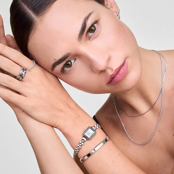 Đồng Hồ Nữ Daniel Wellington DW00100844 Quadro Mini Arch 3-Link 15.4x18.2mm Màu Bạc