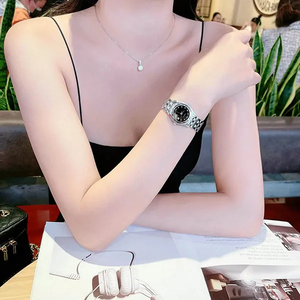 Đồng Hồ Nữ Gucci G Class YA055504 Màu Đen Bạc