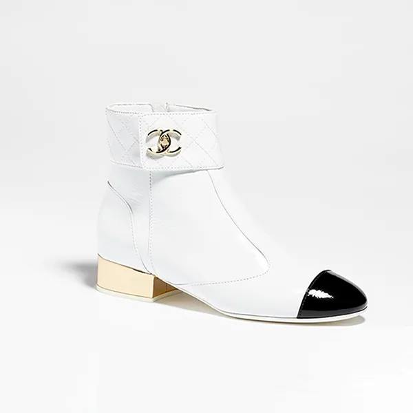 Giày Boot Nữ Chanel Patent Leather Ankle Màu Trắng Size 36.5