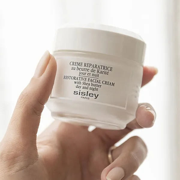 Kem Dưỡng Hỗ Trợ Phục Hồi Và Làm Dịu Da Sisley Paris Restorative Facial Cream Day & Night Jar 50ml